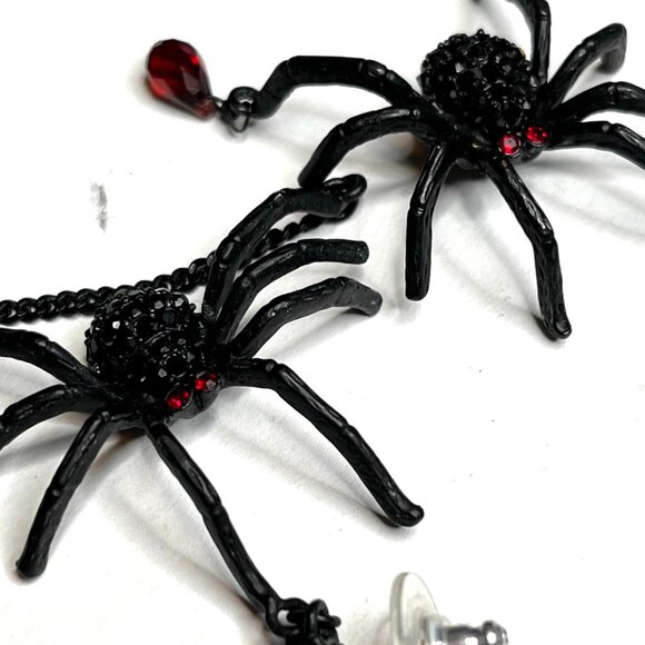Vintage Betsey Johnson Spiderweb Necklace Set Charm Earrings Gothic Halloween - Picture 6 of 12